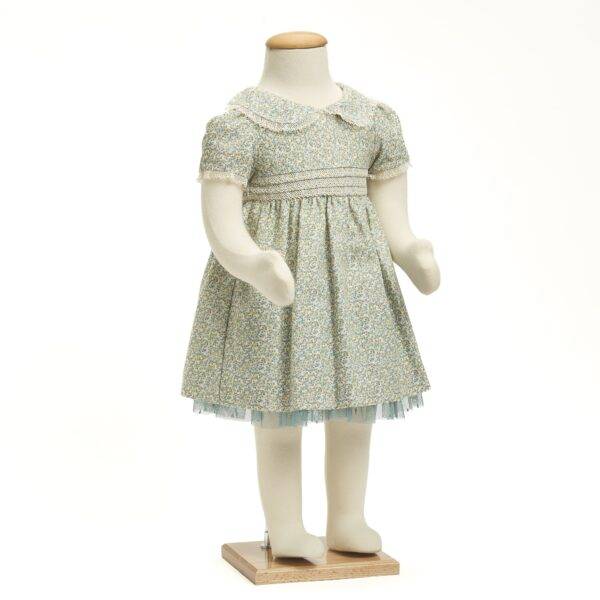 Vestido de bebé com flores verde