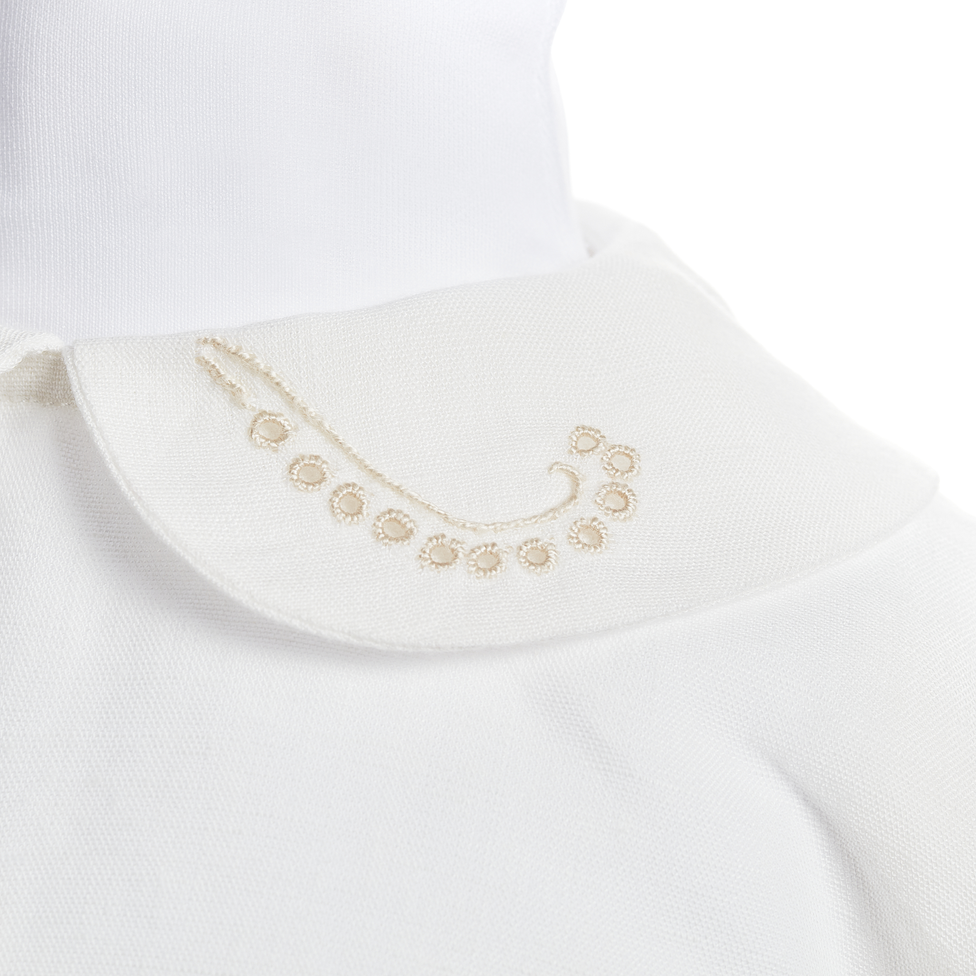 Conjunto de Saia, Camisa e Bolsa de Roupa em Linho Bordado a Bege para bebé