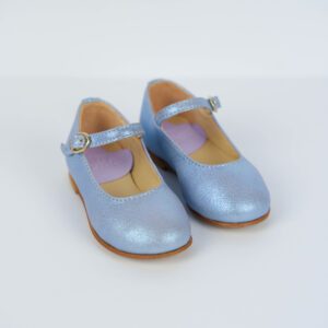 Sabrina de Menina em Pele Azul Brilhante