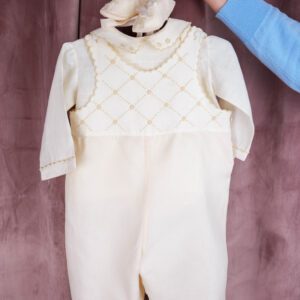 Fato de Batizado em Bege